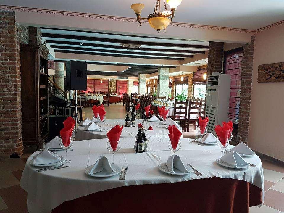 Hotel Vila Aeroport Rinas Restaurante foto